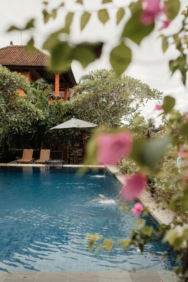 Mandala Desa Otel Sukawati Dış mekan fotoğraf
