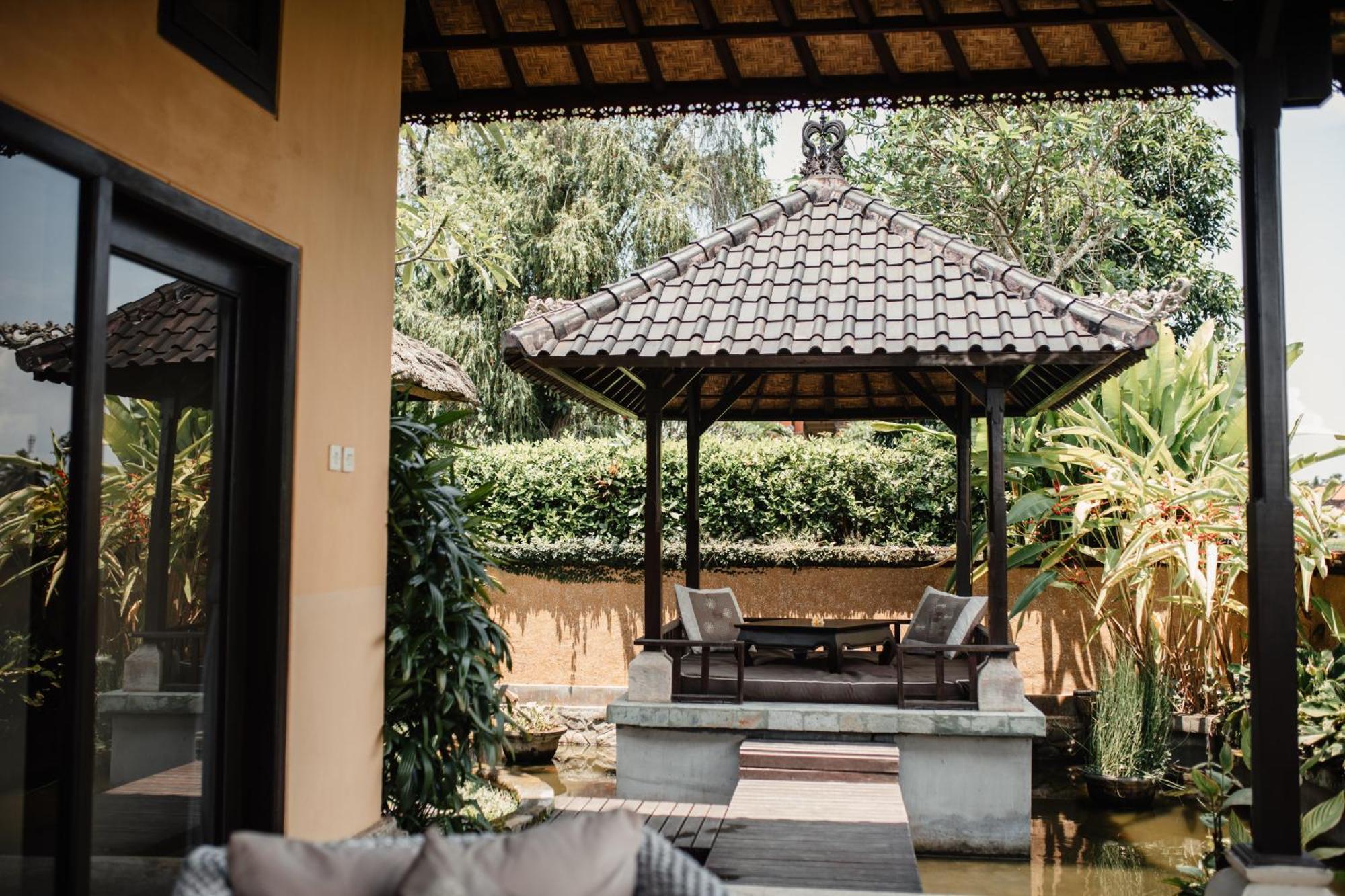 Mandala Desa Otel Sukawati Dış mekan fotoğraf
