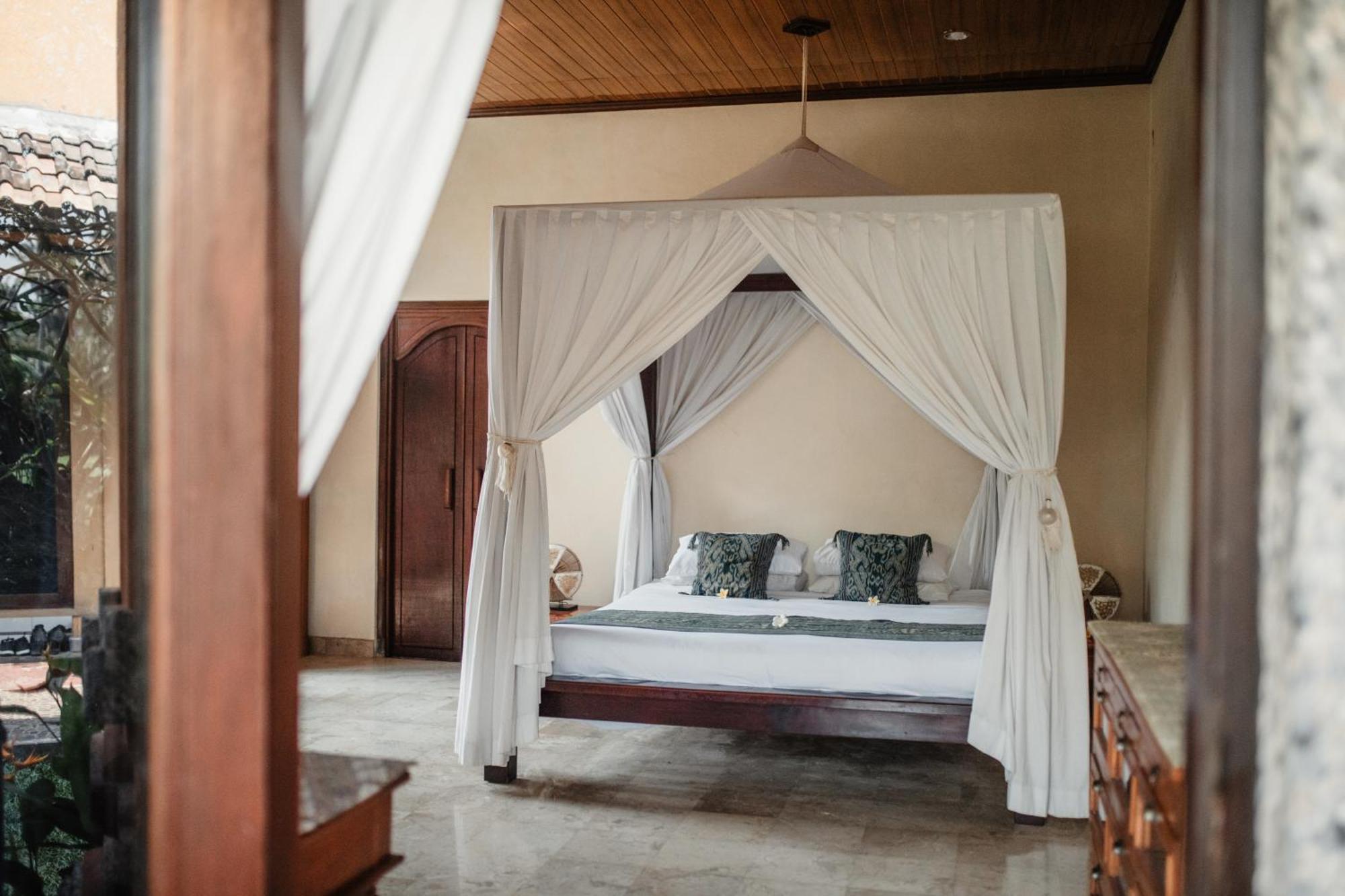 Mandala Desa Otel Sukawati Dış mekan fotoğraf